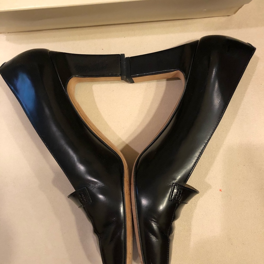 Anne Klein heels. Great for work. - Picture 2 of 8
